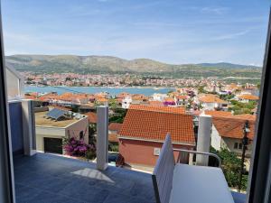 Apartment with sea view in Trogir