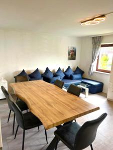 House Messe Just 3 Minutes