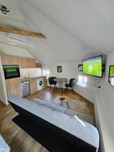 Magazaki Apartments Tešnjar