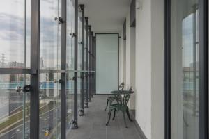 Sand Crystal Premium Apartment by BookingHost