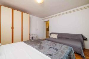 Apartments in Jadranovo 39264