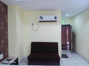 Hotel Ambassador Inn