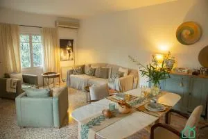 The Central Point of La Marsa - Dar el Haj Ahmed Souid