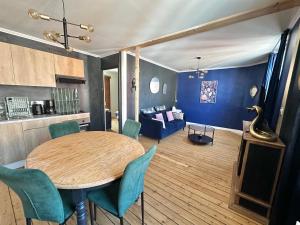 Appartements Confort - 4 pers - WIFI - plage a 400 m : photos des chambres