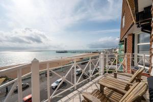 Double Room with Balcony and Sea View room in The Lanes Hotel