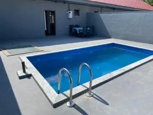 Kocaeli başiskele lüks müstakil Havuzlu Villa - Korfez