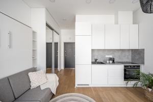 Bali style apartment with balcony near Gates of Dawn