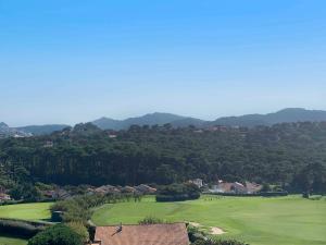 APPARTEMENT PISCINE TERRASSE 1 MIN PLAGE et GOLF