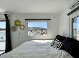 Monastiraki -Acropolis View Penthouse with Terrace