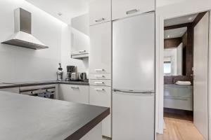 Unique Maison pieds dans leau