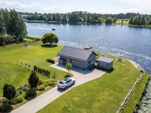 Pärnu jõe villa - Raekyula