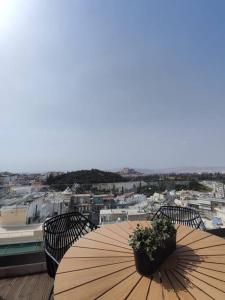 Panathenaic & Acropolis View - Jacuzzi Penthouse