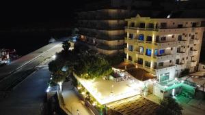 Kalemis Beachside Hotel