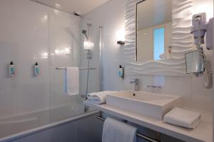 Hotels Hotel Atalante - Relais Thalasso & Spa : photos des chambres