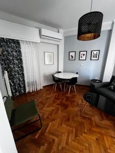 Plaka - 2 Bedroom 2 Bath Flat