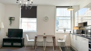 Brighton Beachside City Gem 7 Min Walk to Shore 1 Bed 1 Bath