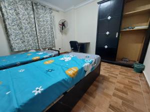 Cairo Nasr City - 15minutes from Airport - private single room with shared bathroom - غرفة مفردة خاصة مع حمام مشترك - chambre simple privée avec salle de bain partagée - одноместный отдельный номер ?