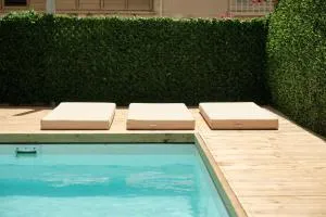 EASY Suites By The Sea with a shared pool - Netanya