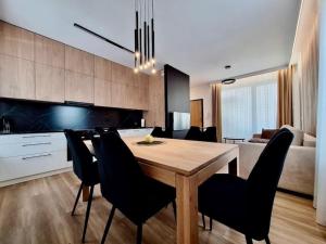 EASY RENT Apartments- Business Center 205, Free Parking, 24h Check-in