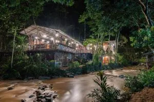 บ้านระเบียงน้ำ แม่แมะ - 清道