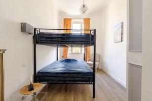 NEWLY RENOVATED! Harbour View on Balcony Terrace