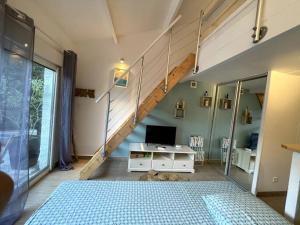 Appartements Studio proche Cassis climatise : Appartement 1 Chambre