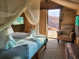 Ondjamba Hills - Konob Pos