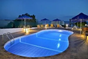 Helios Studios & Apartments - Pévkoi