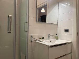 Interno 3 - Vatican Apartment