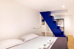 Disponible - Paris -Equipped Souplex - From 1 to 6 Guests - Departure up to 11am - Entrance from 3pm