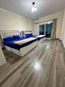 شقة غرفتين وصالة في داون تاون العلمين مع اكسس للشاطئ