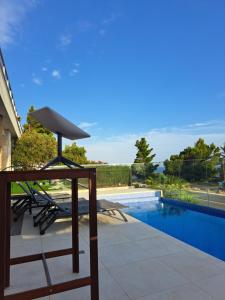 Mimice BeachPool Crib