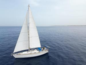 Entire boat 3 cabins in Birgu vittoriosa