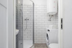 2-Bedroom Apartment - Długa 65