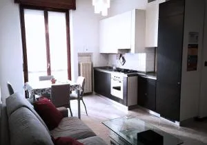 La Casa di Sabasan - Station 350m - Wifi e Parking Free - Lesmo