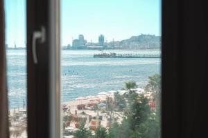 Marina Rooms