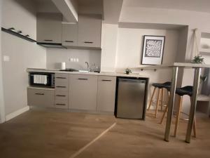 Studio next to Campus & hospitals-Thessaloniki