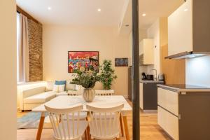 Arenal Beach by ELE Apartments