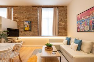 Arenal Beach by ELE Apartments