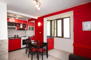 Royal Blue Apartments with Sea View in Old Nessebar