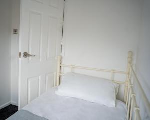 Rent Entire Calmhaven Apartment