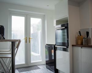 Rent Entire Calmhaven Apartment