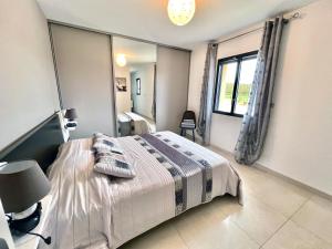 Villas Villa Poujol en Dordogne, piscine chauffee : photos des chambres