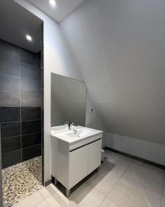 Villas Villa Poujol en Dordogne, piscine chauffee : photos des chambres