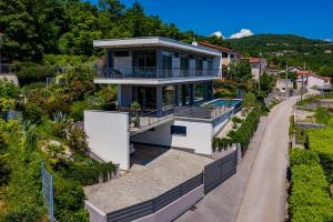 Luxury Villa The View in Opatija - for 12 people with incredible sea view & wellness 