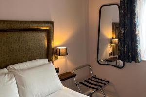 Twin Room room in The Elizabeth House Hotel