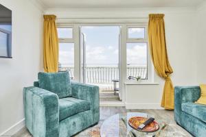 Osbourne at the Aqua