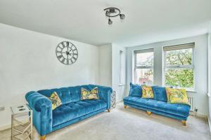 Amazing 2BR Flat in Croydon with Balcony