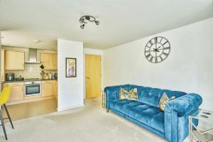 Amazing 2BR Flat in Croydon with Balcony