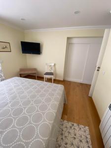 Alvor mountain view villa with private pool